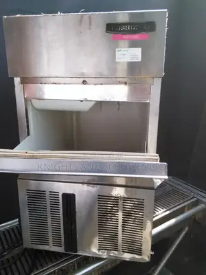 Commercial Ice Cube Maker