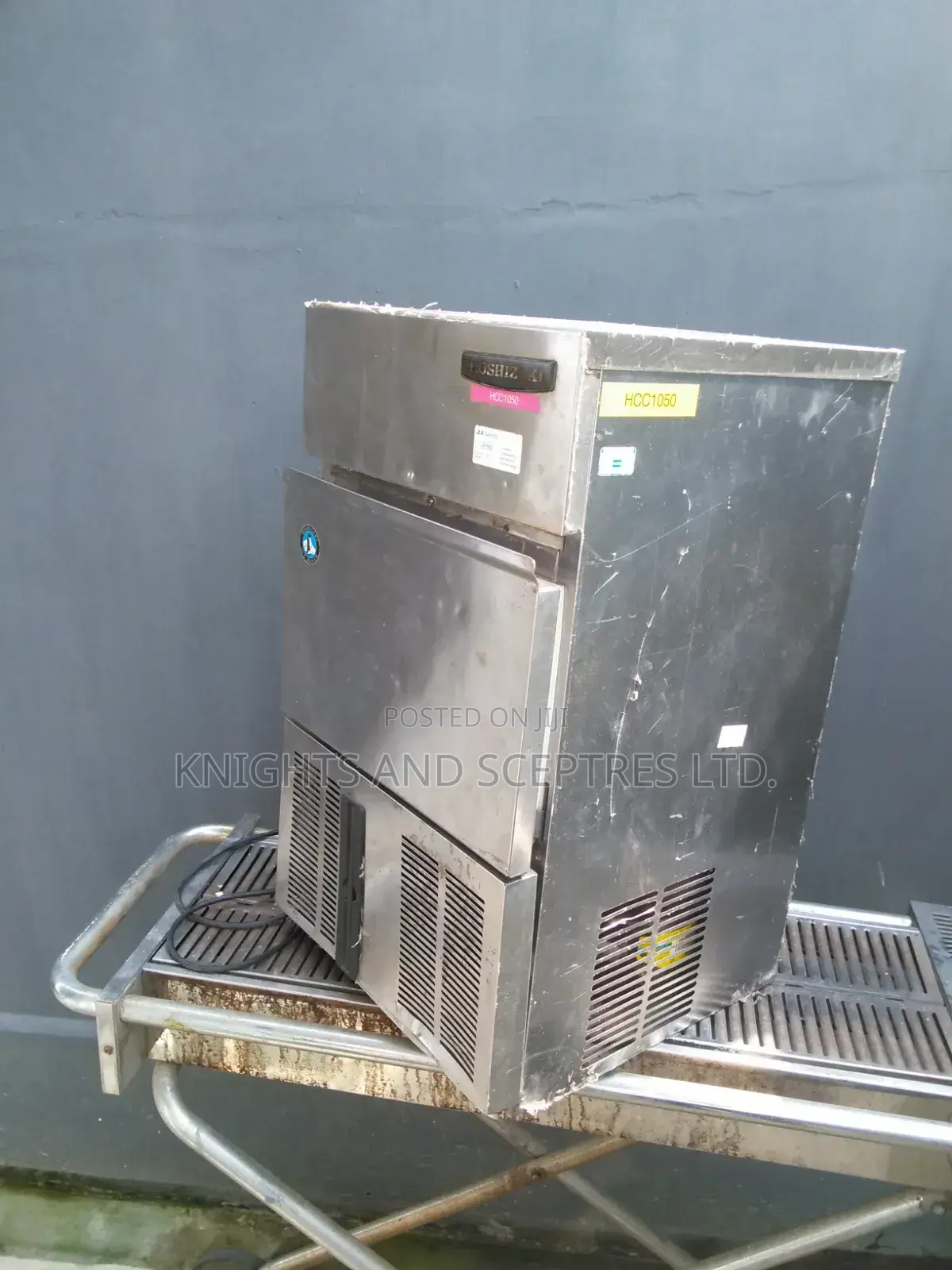 Commercial Ice Cube Maker