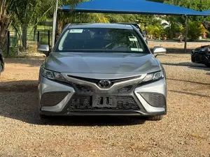 Toyota Camry SE 2022 Silver