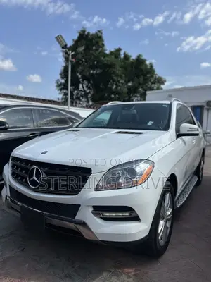 Mercedes-Benz M Class ML350 4MATIC 4dr SUV AWD (3.5L 6cyl 7A) 2014
