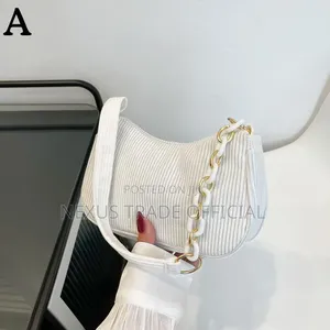 Korean Fashion Vintage Shoulder Bag With Gold Chain