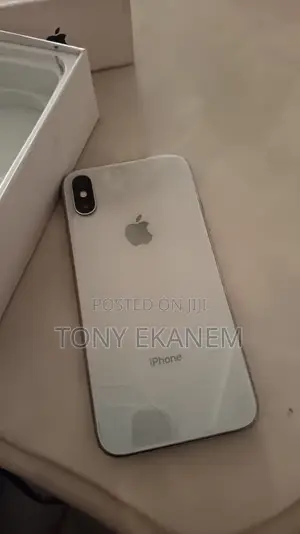 Apple iPhone X 64 GB White