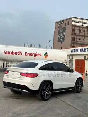 Mercedes-Benz GLE-Class AMG GLE 43 4MATIC 2018 White