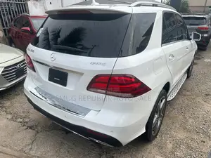 Mercedes-Benz GLE-Class 2016 White