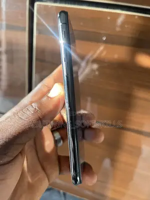 Apple iPhone X 64 GB Black