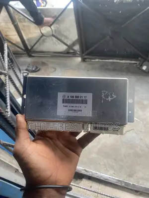 Mercedes Benz Air Suspension Control Module