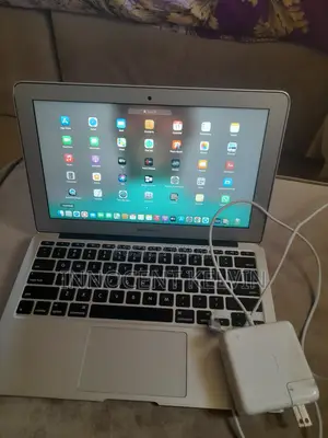 Laptop Apple MacBook 2014 4GB Intel Core i5 SSD 128GB