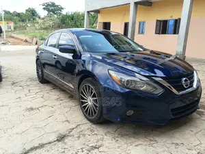 Nissan Altima 2016 Blue