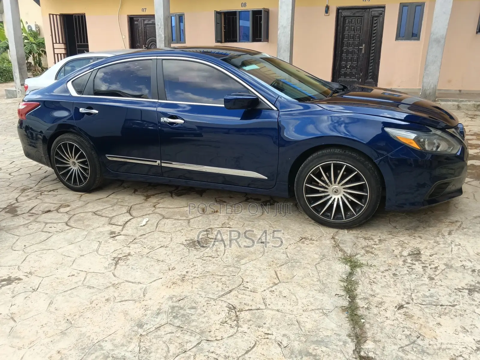 Nissan Altima 2016 Blue