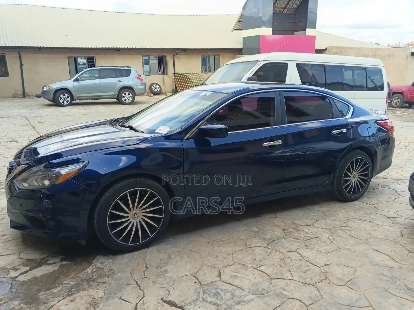 Nissan Altima 2016 Blue