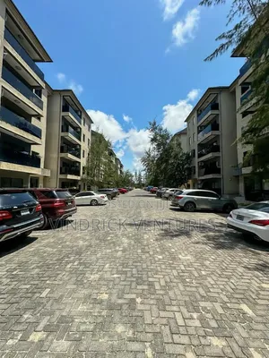 3bdrm Apartment in Megamound Estate for sale