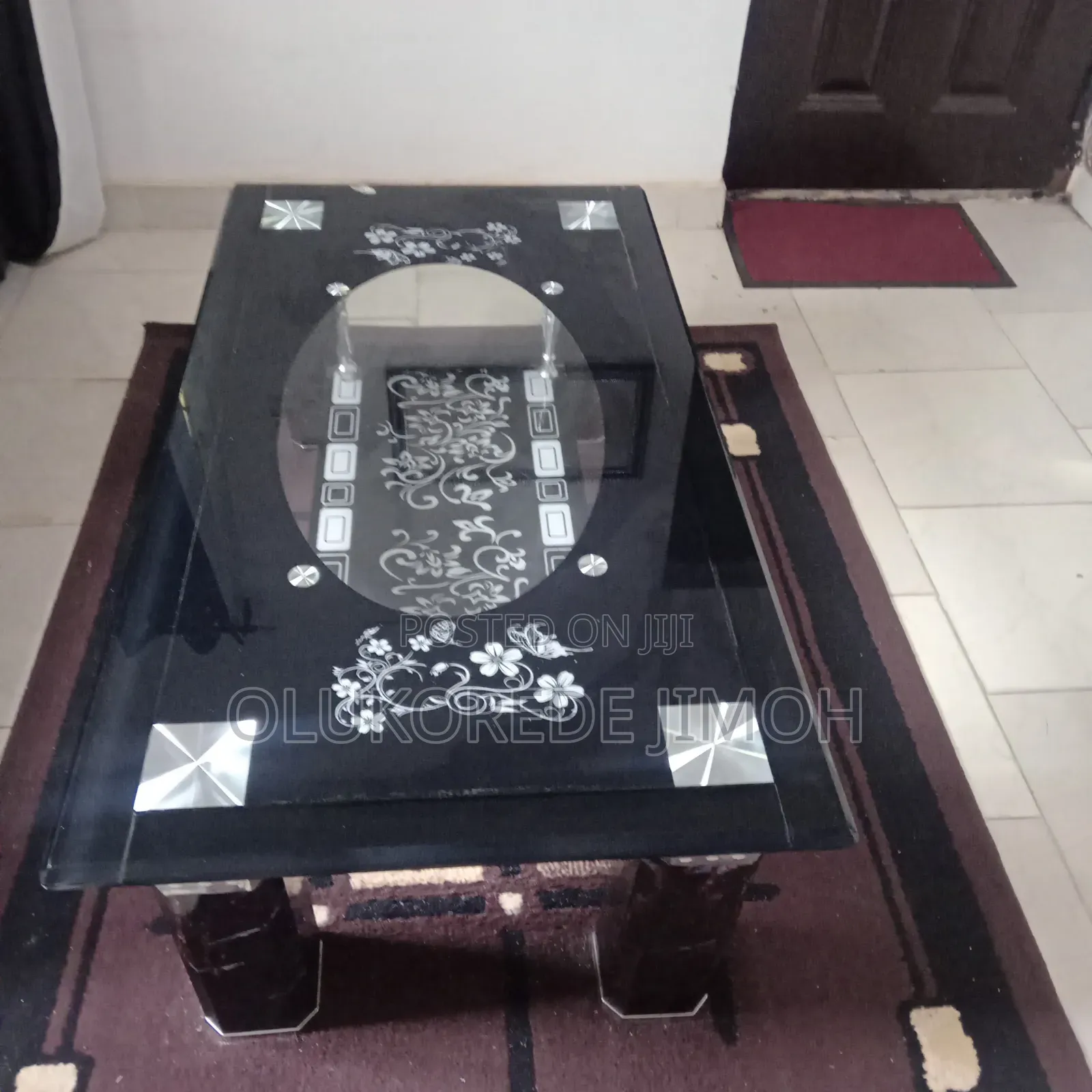Neat Used Glass Central Table