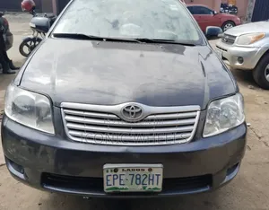 Toyota Corolla 2005 Gray