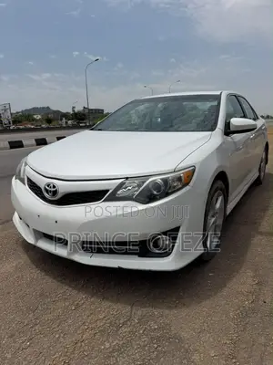 Toyota Camry 2013 Silver
