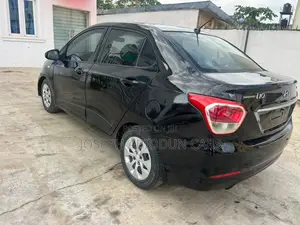 Hyundai Xcent 2015 Black