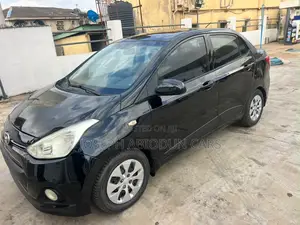 Hyundai Xcent 2015 Black