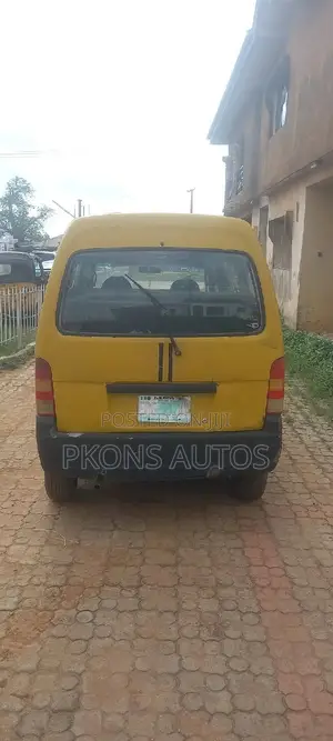 Suzuki Every 2005 Yellow