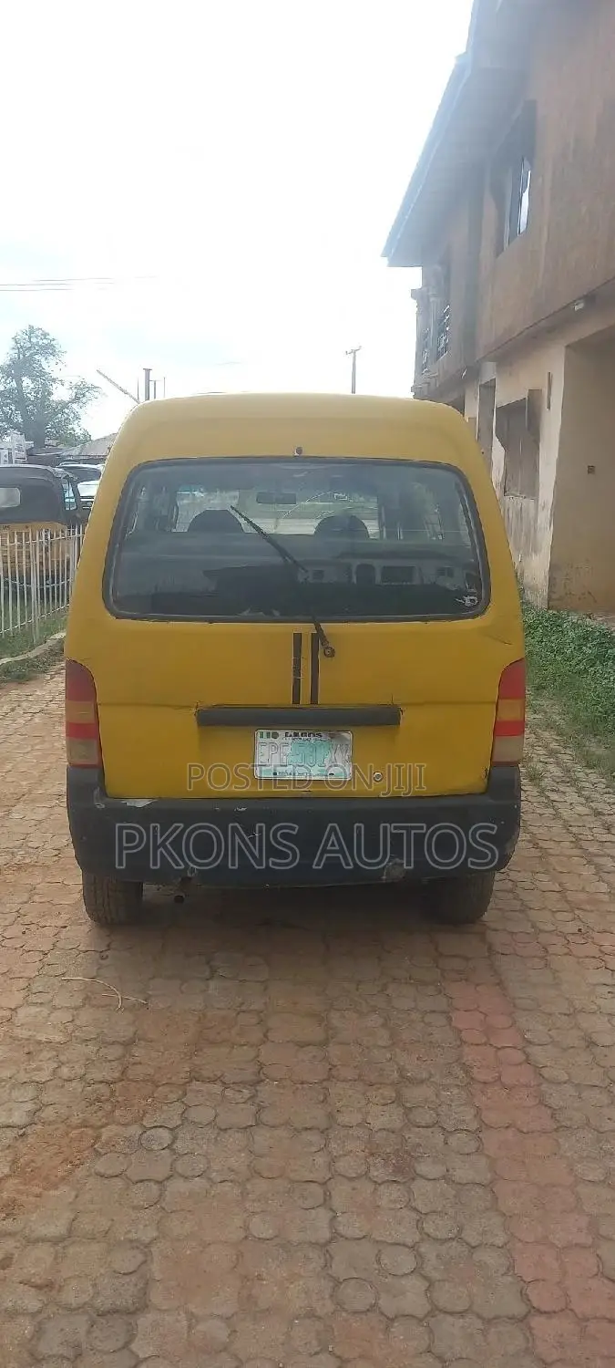 Suzuki Every 2005 Yellow