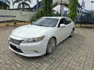 Lexus ES 2014 White