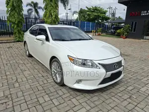 Lexus ES 2014 White