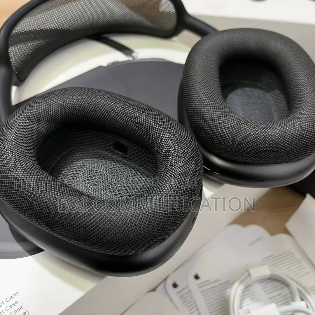Apple Airpods Max1 Black, Brand New.