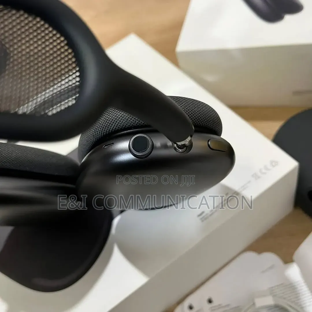 Apple Airpods Max1 Black, Brand New.