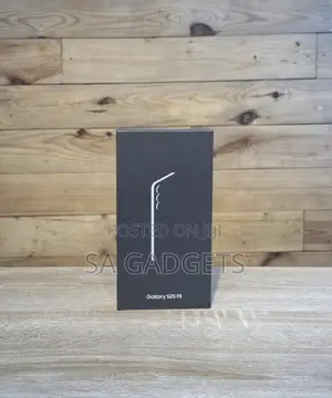 New Samsung Galaxy S25 FE 128 GB Silver