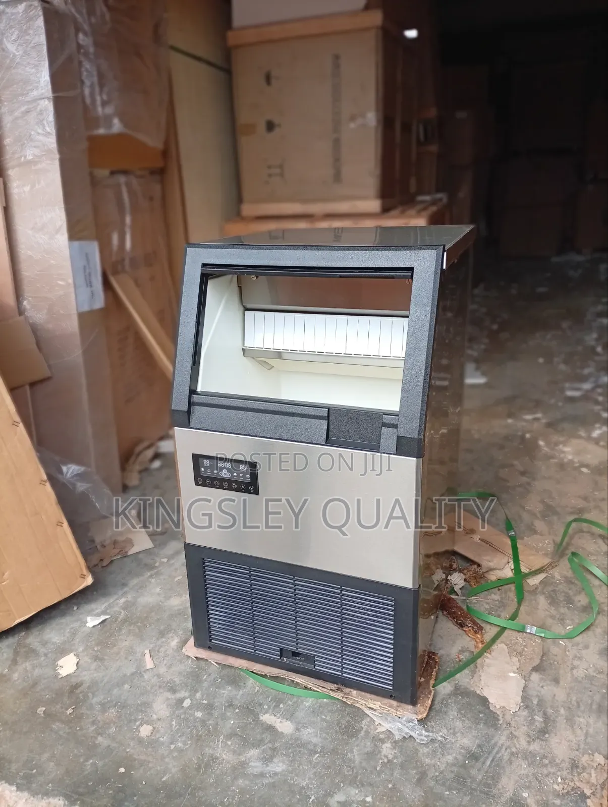 Ice Cube Machine