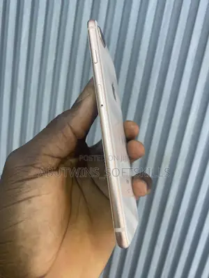 Apple iPhone 8 Plus 64 GB Gold