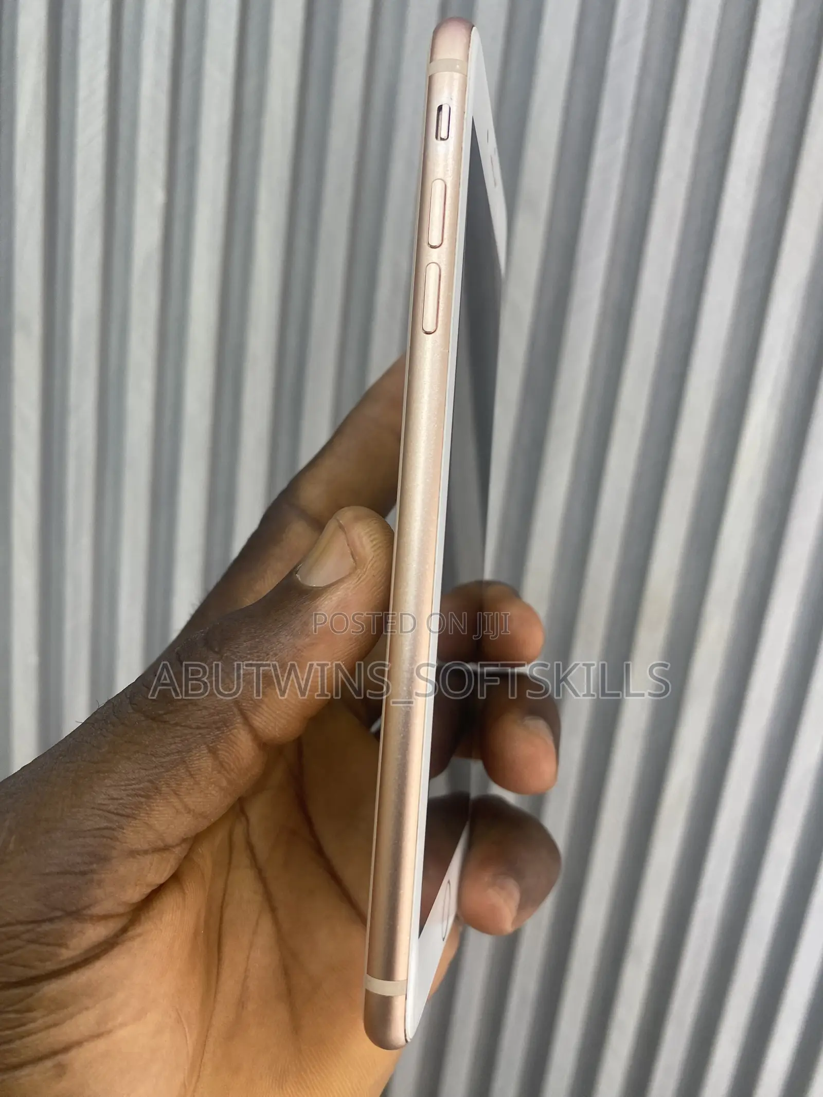 Apple iPhone 8 Plus 64 GB Gold