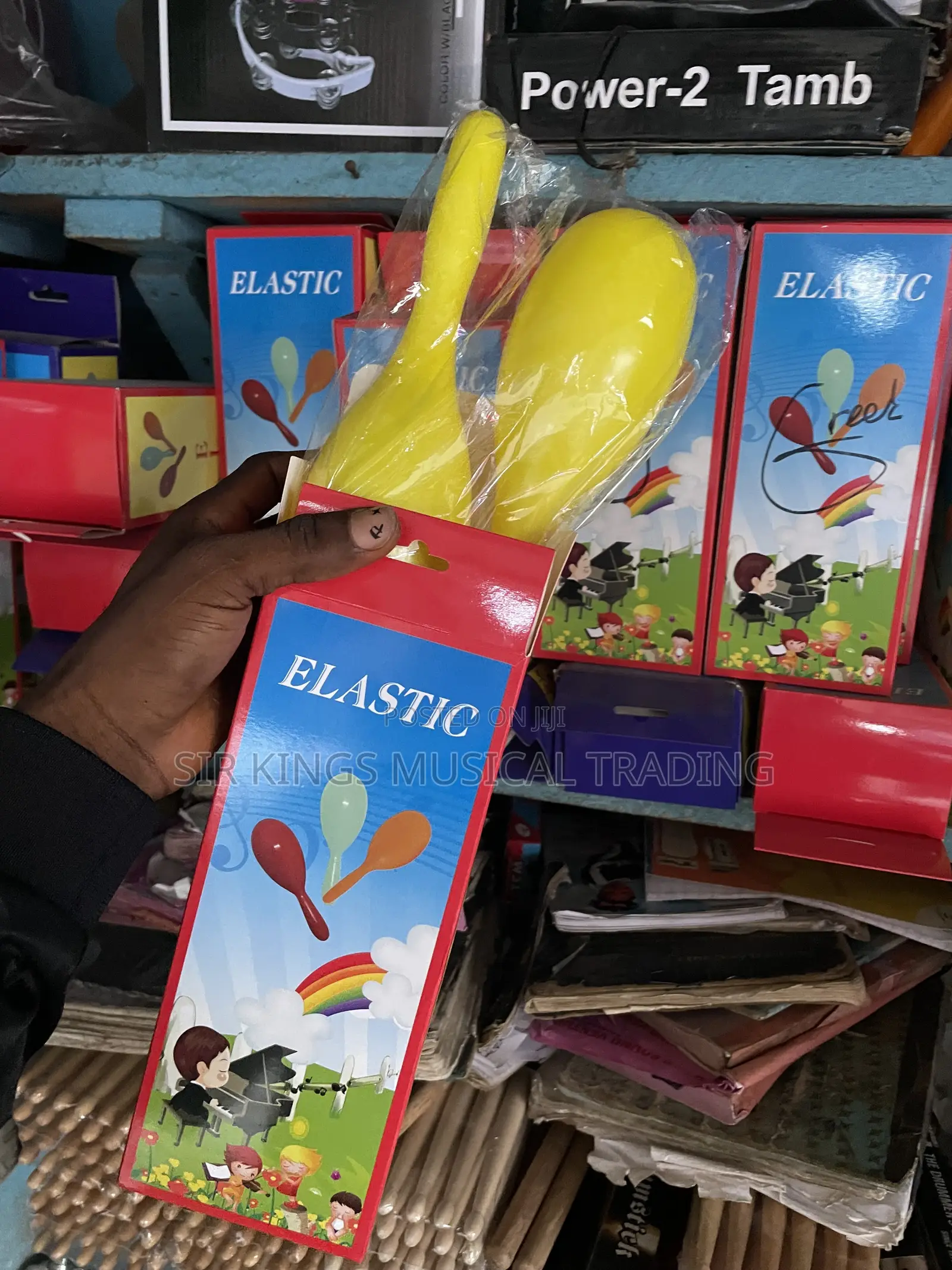 Plastic Maracas 2 in 1 Is a Dual-Purpose Handheld