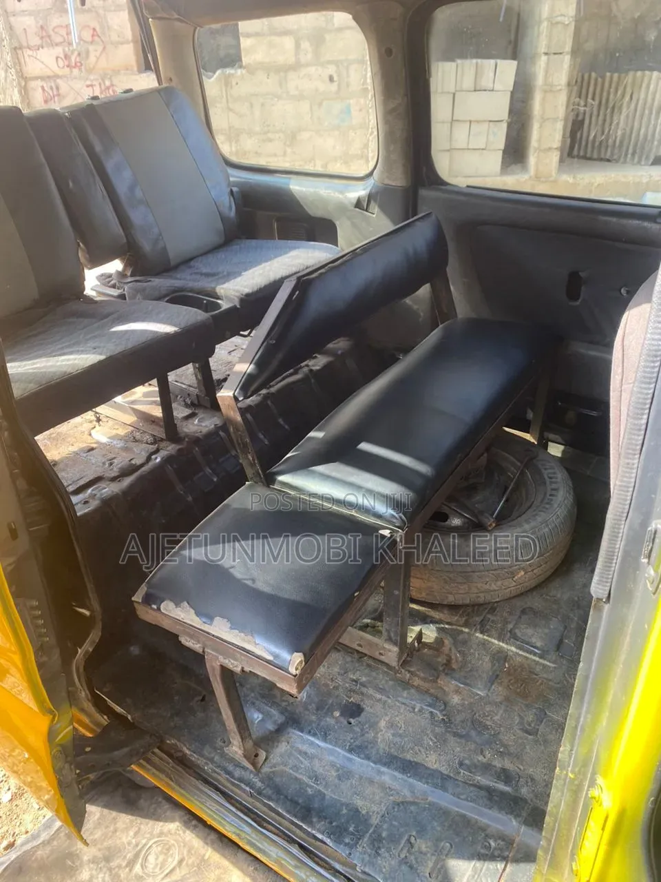 Suzuki APV Minibus 2010 Yellow