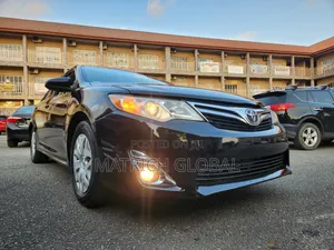 Toyota Camry LE 4dr Sedan (2.5L 4cyl 6A) 2014 Black