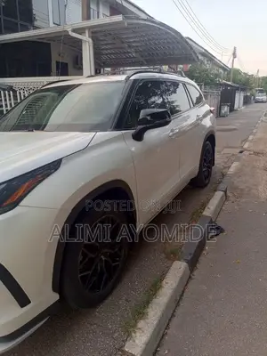 Toyota Highlander 2021 White