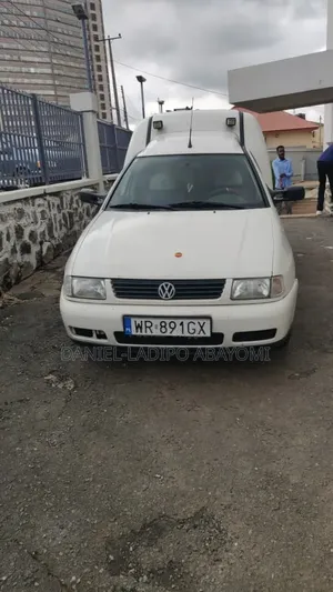 Volkswagen Caddy 2002 White