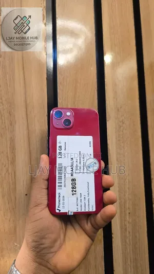 Apple iPhone 13 128 GB Red