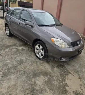 Toyota Matrix XR Hatchback AWD (1.8L 4cyl 4A) 2006 Gray