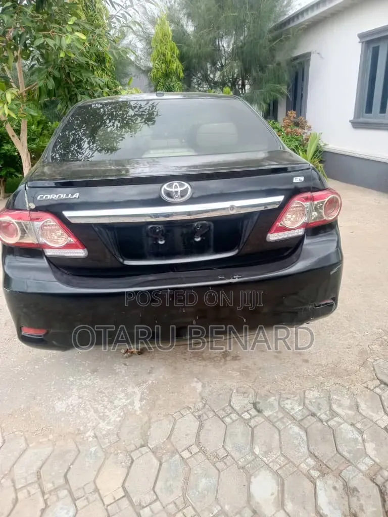 Toyota Corolla 2009 Black