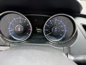 Hyundai Sonata SE Sedan FWD (2.4L 4cyl 6A) 2013 Gray