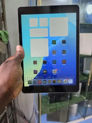Apple iPad 10.2 (2021) 64 GB Black