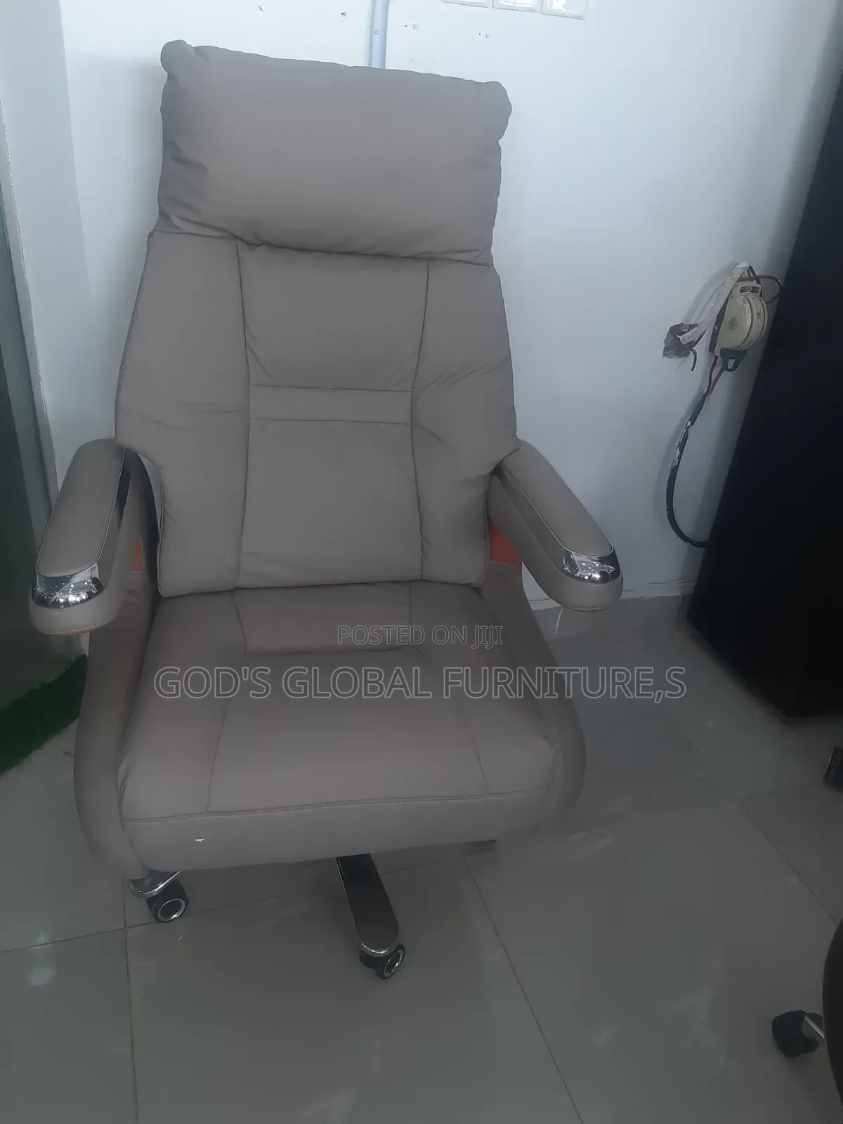 Executive Office Chair