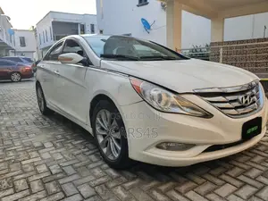 Hyundai Sonata 2012 White