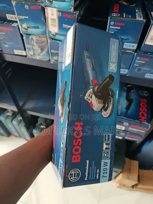 Bosch GWS 700 Angle Grinder 41⁄2" (115mm) – 700w Heavy Duty