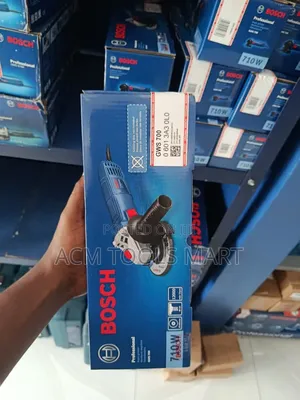 Bosch GWS 700 Angle Grinder 41⁄2" (115mm) – 700w Heavy Duty