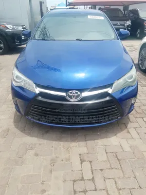 Toyota Camry LE 4dr Sedan (2.5L 4cyl 6A) 2016 Blue