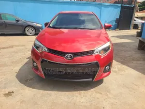 Toyota Corolla 2016 Red