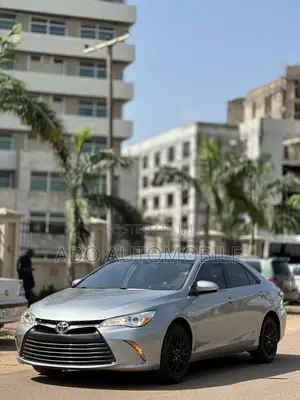 Toyota Camry 2016 Silver