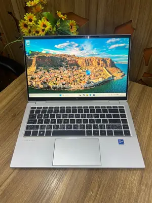 Laptop HP EliteBook 1040 G8 32GB Intel Core i7 SSD 512GB