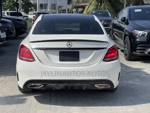 Mercedes-Benz C300 2015 White