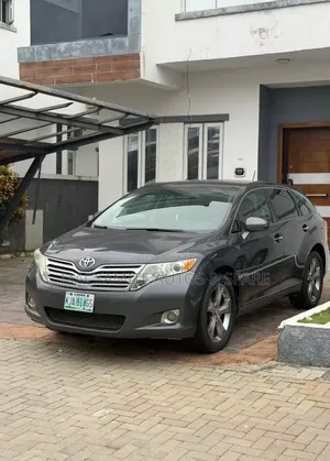 Toyota Venza AWD 2010 Gray